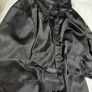 Black design 365 large shirt